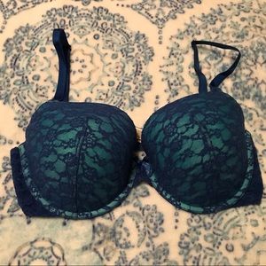 Victoria’s Secret sexy lace bra